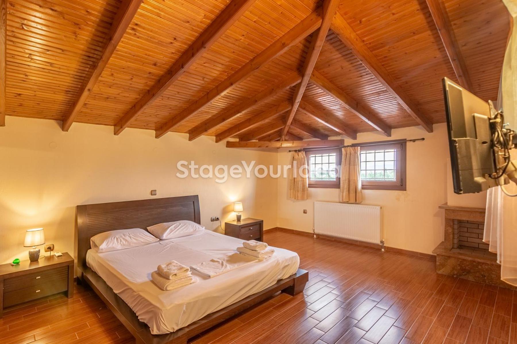 Luxury Appartment, Only 7 Minutes From Thessaloniki Airport And 15 Minutes From City Center ,For 8-23 People Also For Gatherings And Parties Neon Rysion 외부 사진