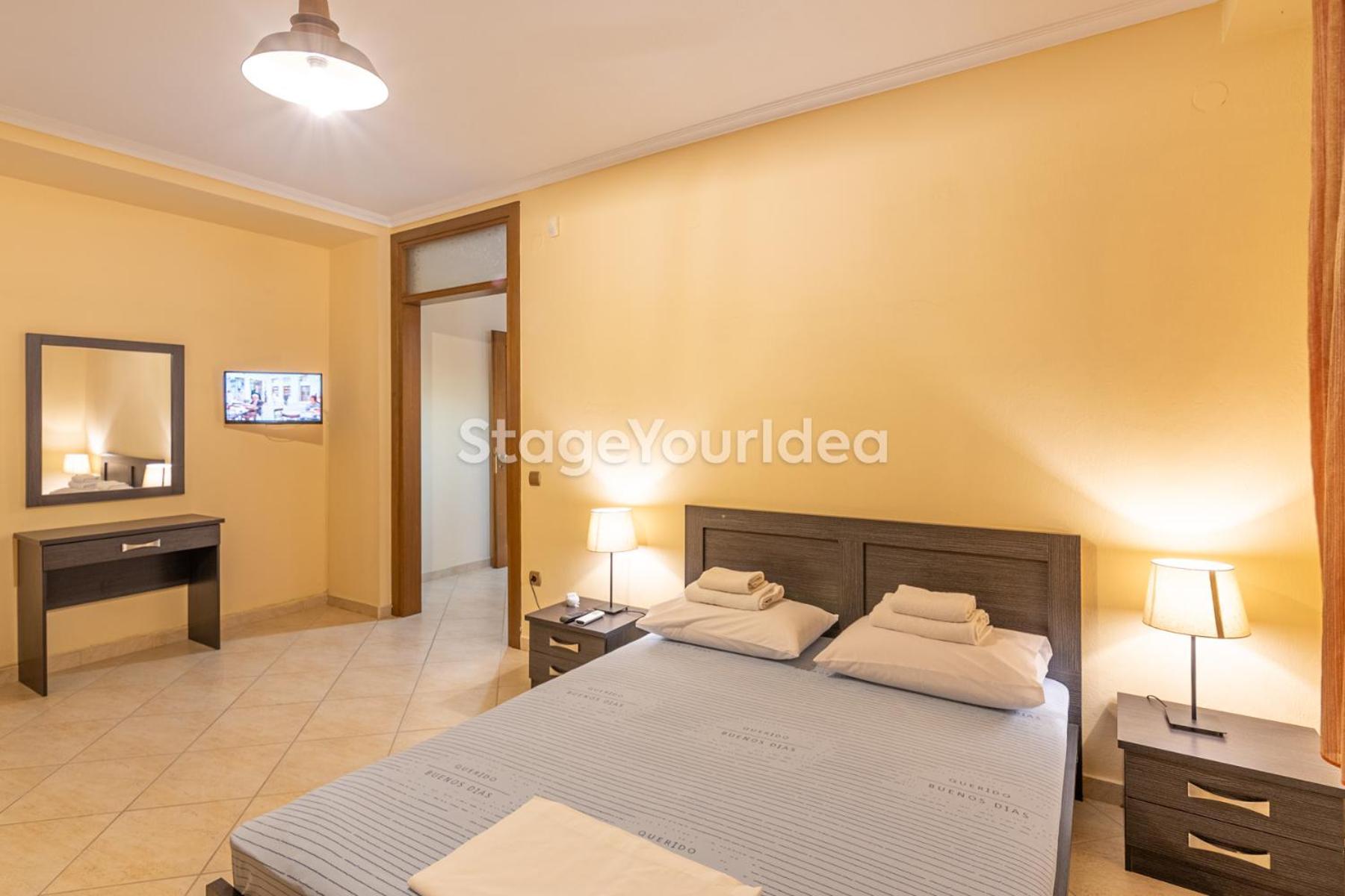 Luxury Appartment, Only 7 Minutes From Thessaloniki Airport And 15 Minutes From City Center ,For 8-23 People Also For Gatherings And Parties Neon Rysion 외부 사진