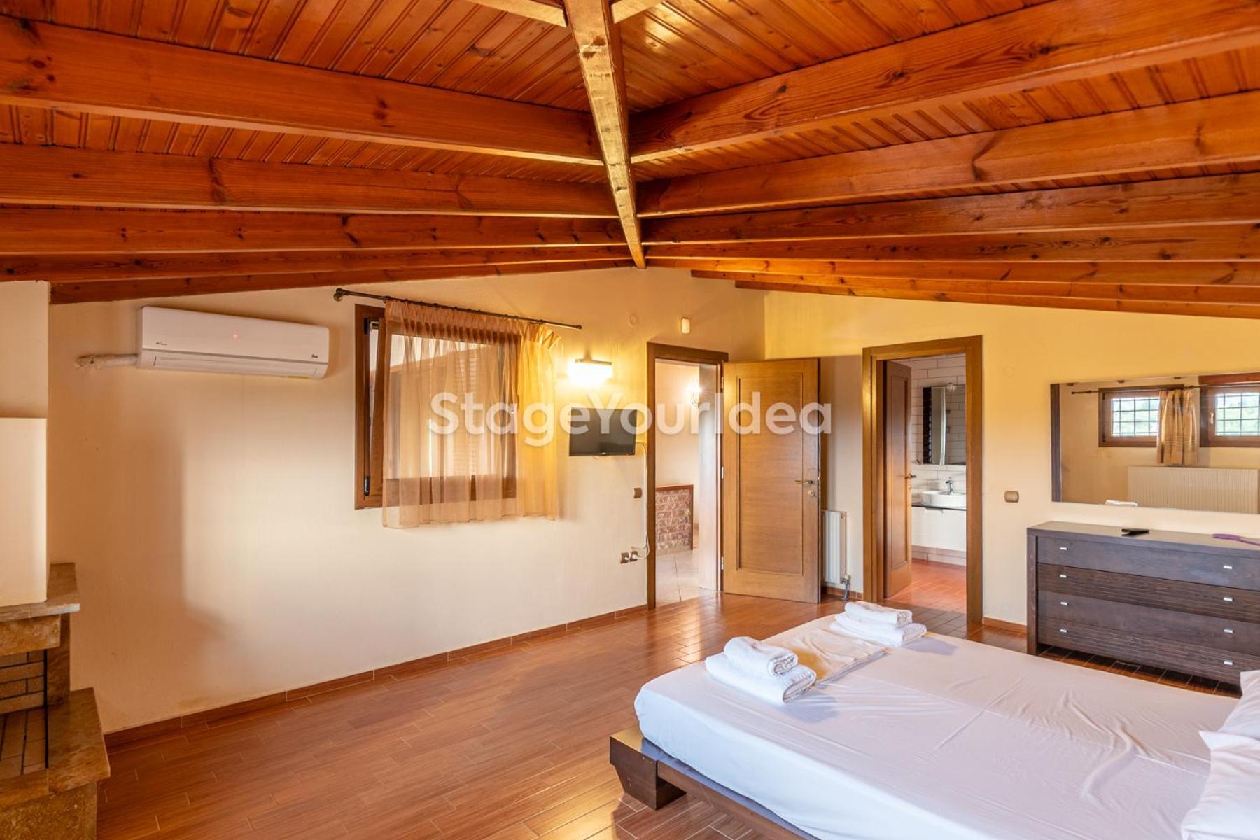 Luxury Appartment, Only 7 Minutes From Thessaloniki Airport And 15 Minutes From City Center ,For 8-23 People Also For Gatherings And Parties Neon Rysion 외부 사진